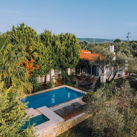 Bir Dem Urla Hotel Exterior photo